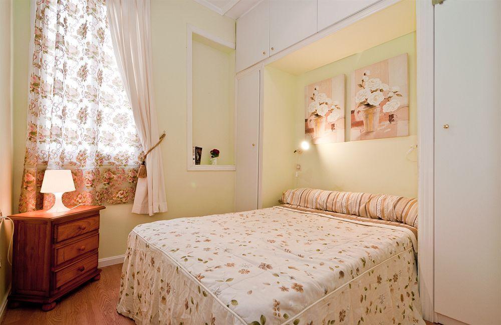 Apartamentos Aqui Me Quedo Madrid Bagian luar foto