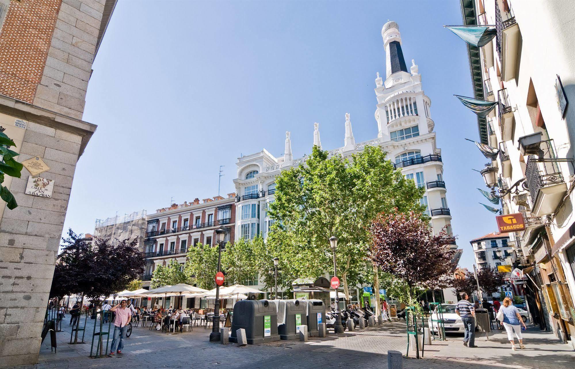 Apartamentos Aqui Me Quedo Madrid Bagian luar foto